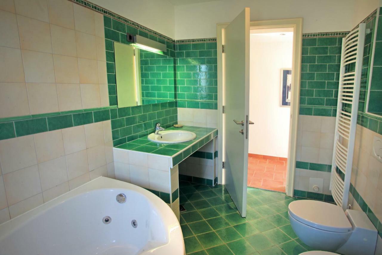 Spacious Villa In Parecag With A Swimming Pool Sečovlje Buitenkant foto